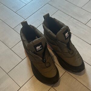 Sorel Black and Olive Zip Boots